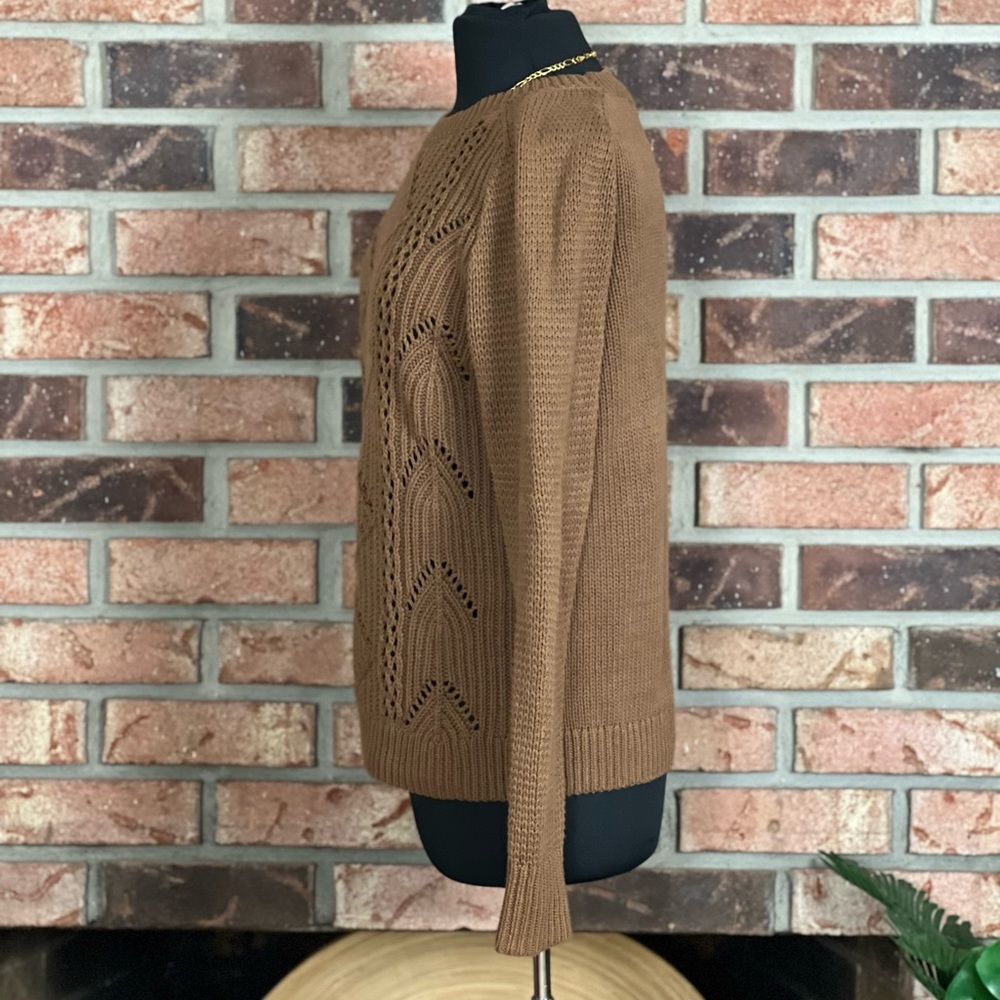 Old Navy Crewneck Sweater - Picture 3 of 4